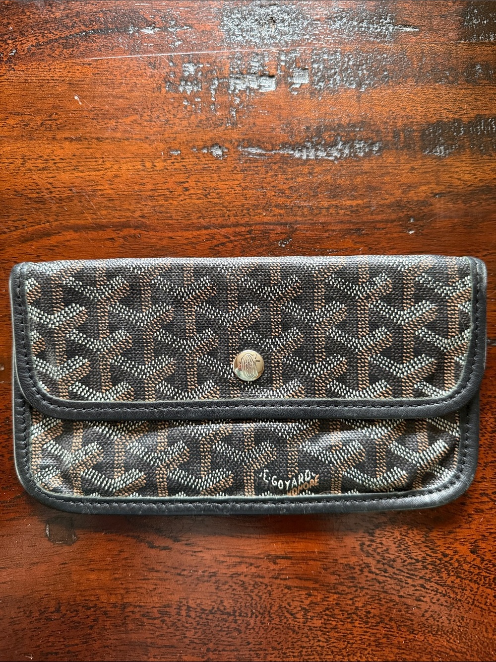 Goyard authentic pouch
